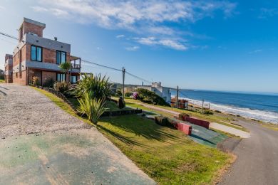 Season Rentals, Sale  Maldonado Punta Colorada