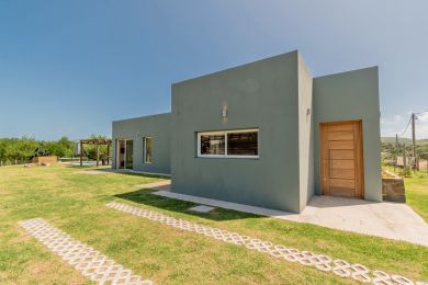 Season Rentals, Sale  Maldonado Punta Colorada