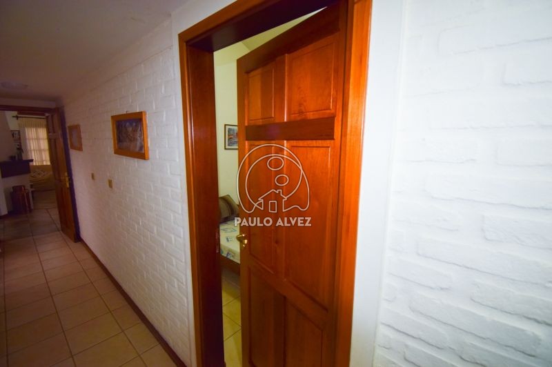 Pasillo distribuidor 