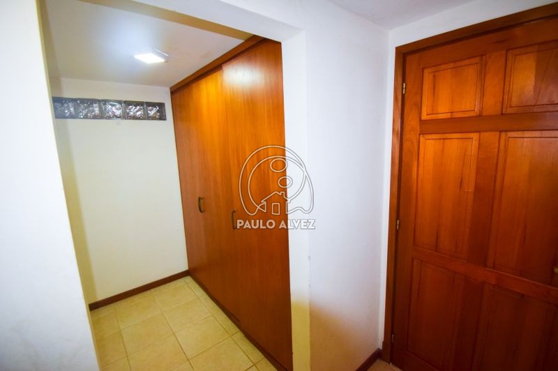 Dormitorio con vestidor 