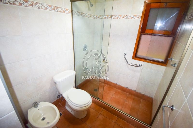 Ba&ntilde;o 