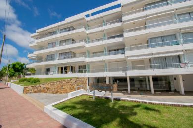 Season Rentals  Maldonado Piripolis