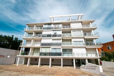 Season Rentals  Maldonado Piripolis