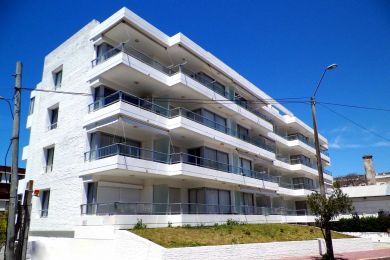 Season Rentals  Maldonado Piripolis