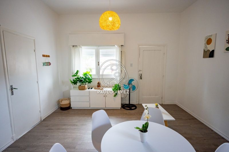 Luminoso living