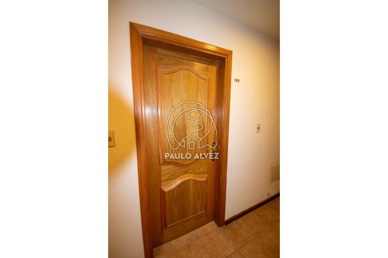 Acceso apartamento 106 