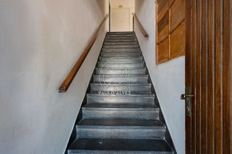 Acceso por escalera 
