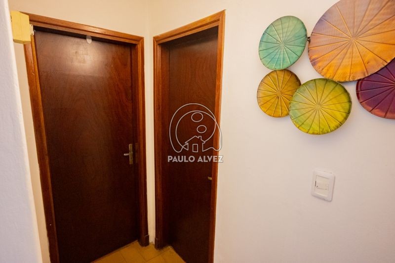 Pasillo distribuidor 