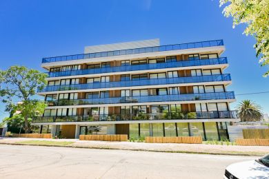 Venta, Alquiler Anual  Maldonado Piri�polis