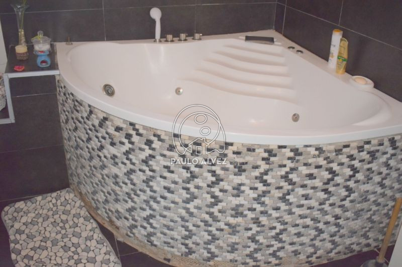 Jacuzzi