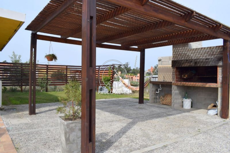 Parrillero con p&eacute;rgola
