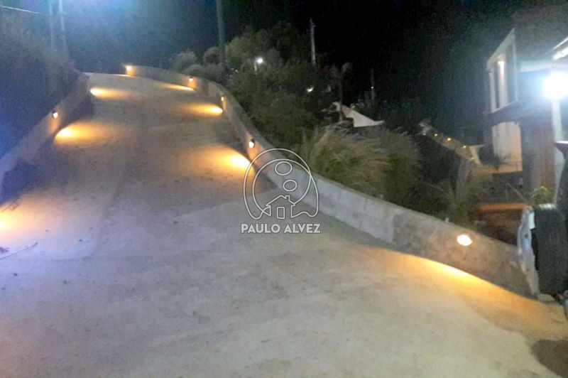 Acceso veh&iacute;culo