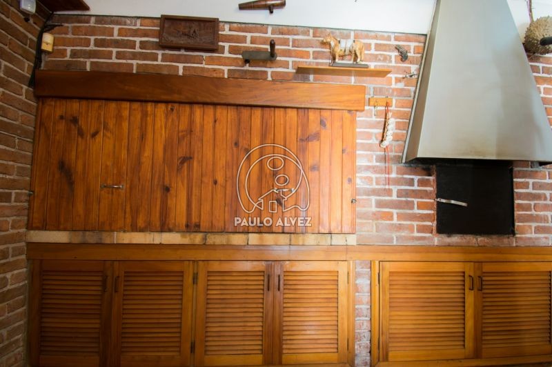 Parrillero y horno
