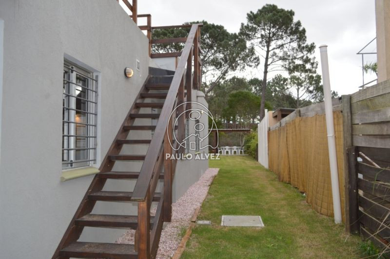 Escalera a terraza