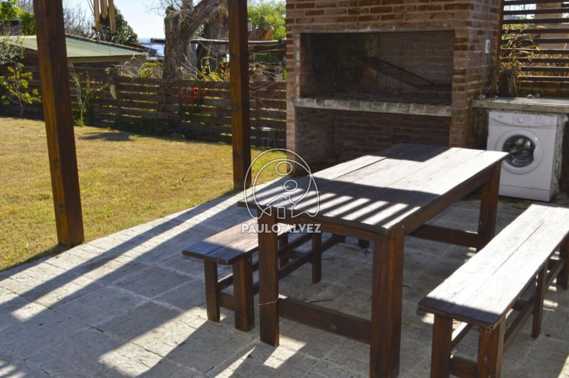 Parrillero con pérgola