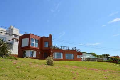 Season Rentals  Maldonado Punta Colorada