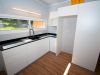 Cocina con muebles 