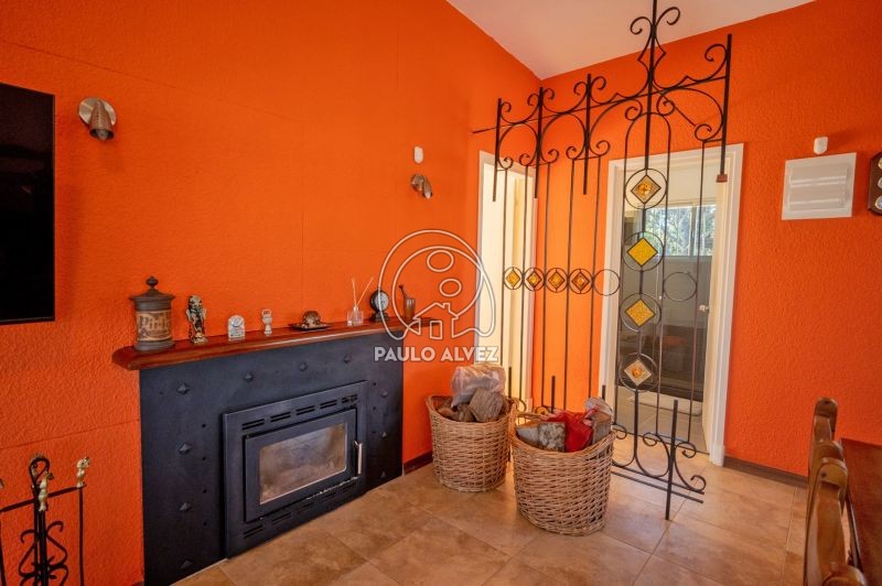 Acceso a baño  y dormitorio 