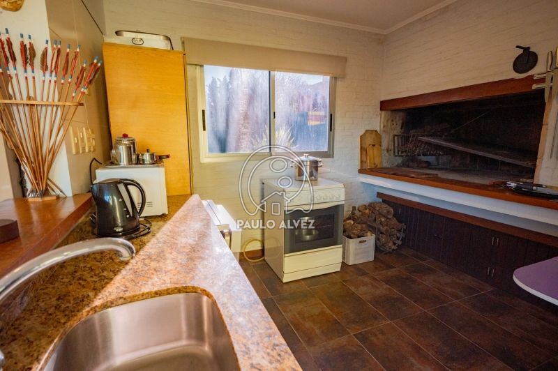 Cocina y parrillero 
