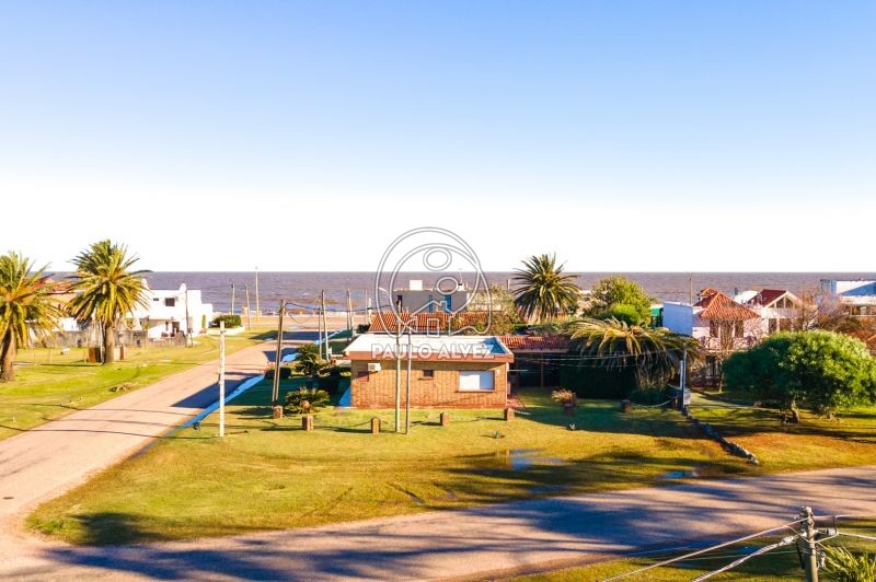 A 100 metros del mar 