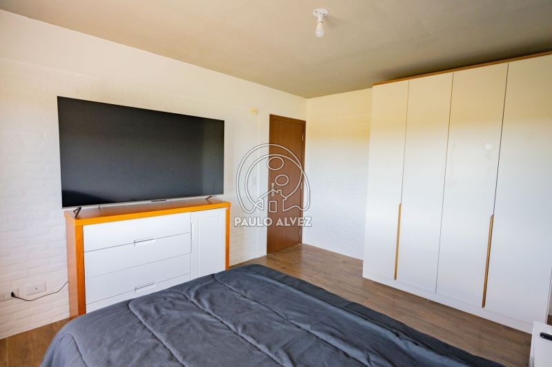 Dormitorio con placares 