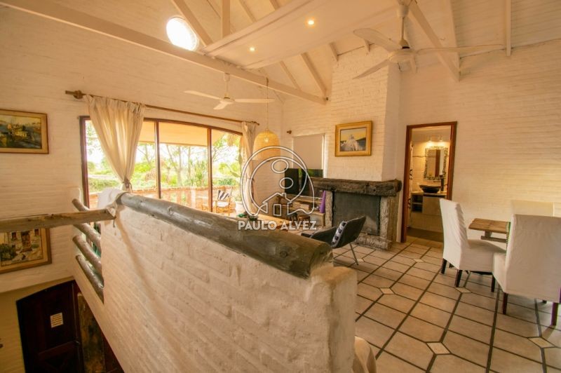 Ingreso a living-comedor