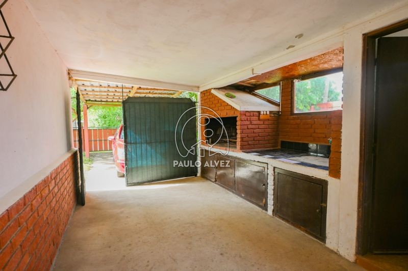 Cochera y parrillero