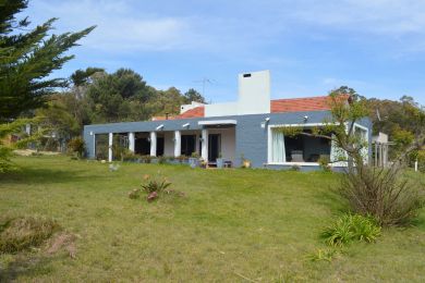 Season Rentals  Maldonado Punta Colorada