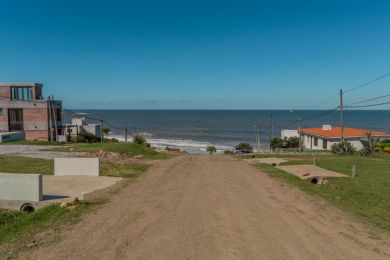 Season Rentals  Maldonado Punta Colorada